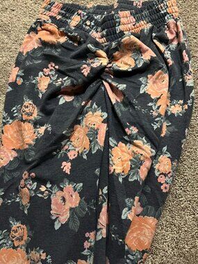 Cute booty lounge floral joggers